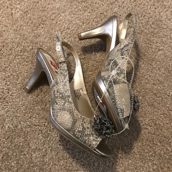 Shoes - Picture 2 of 2